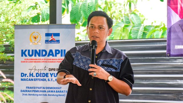 Wakil Ketua DPRD Kabupaten Bandung sekaligus politisi Partai Demokrat, M. Akhiri Hailuki